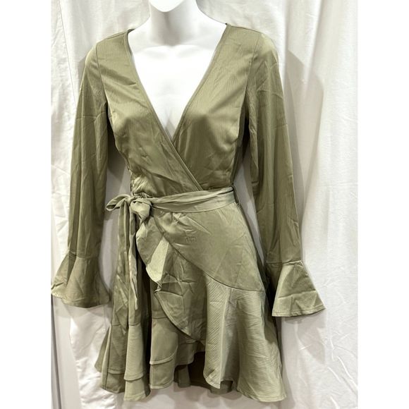 Fashion Nova Women's Mint Ruffle Dress Size S - Picture 2 of 6